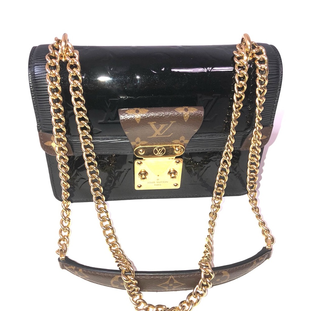 Like new LOUIS VUITTON Vernis Epi Monogram Wynwood